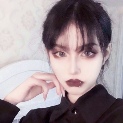 酷女孩必看!超冷酷女生头像来袭