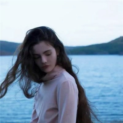 欧美气质女神头像来袭,氛围感拉满! 女生头像 第9张 欧美气质女神头像来袭,氛围感拉满! 女生头像 第9张