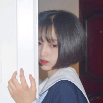 微信头像女冷淡风，自带一种疏离感 女生头像 第14张