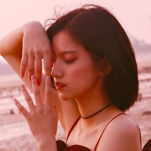 氛围感拉满的美女意境头像,爱了 女生头像 第10张 氛围感拉满的美女意境头像,爱了 女生头像 第10张