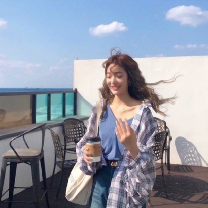 超绝！简单气质唯美的女生微信头像来啦 女生头像 第10张