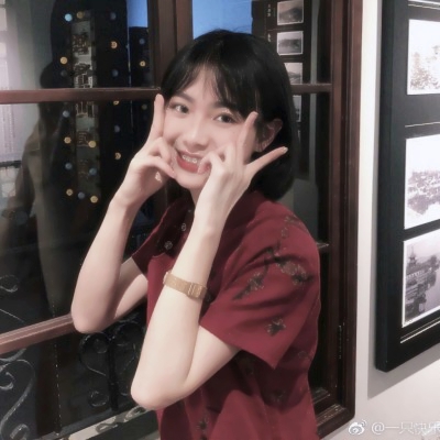 被狠狠拿捏住的简单气质女生头像 女生头像 第28张 被狠狠拿捏住的简单气质女生头像 女生头像 第28张