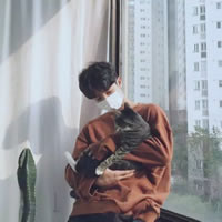 被狠狠拿捏!抱猫的男生头像太绝啦 男生头像 第5张 被狠狠拿捏!抱猫的男生头像太绝啦 男生头像 第5张
