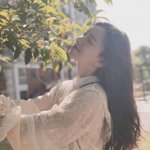 氛围感拉满的美女意境头像,爱了 女生头像 第6张 氛围感拉满的美女意境头像,爱了 女生头像 第6张