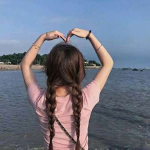 女生真人背影微信头像大全:治愈系 / 高级感背影实拍,适合安静气质的你 女生头像 第2张 女生真人背影微信头像大全:治愈系 / 高级感背影实拍,适合安静气质的你 女生头像 第2张