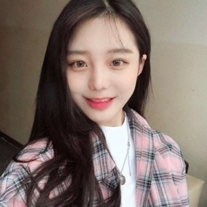 2025年女生气质网红头像合集 女生头像 第9张 2025年女生气质网红头像合集 女生头像 第9张