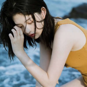 氛围感拉满的美女意境头像,爱了 女生头像 第13张 氛围感拉满的美女意境头像,爱了 女生头像 第13张