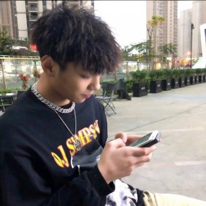 超酷超拽成熟男生头像分享,被帅晕 男生头像 第10张 超酷超拽成熟男生头像分享,被帅晕 男生头像 第10张