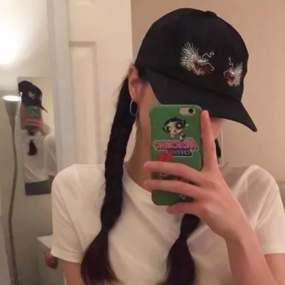 酷飒来袭!戴帽子的女生头像超霸气 女生头像 第15张 酷飒来袭!戴帽子的女生头像超霸气 女生头像 第15张