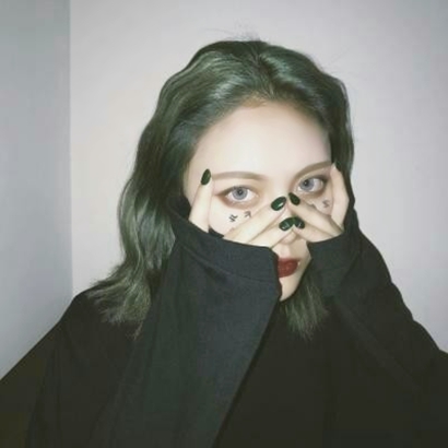 氛围感拉满!意境高清女生头像来啦 女生头像 第3张 氛围感拉满!意境高清女生头像来啦 女生头像 第3张