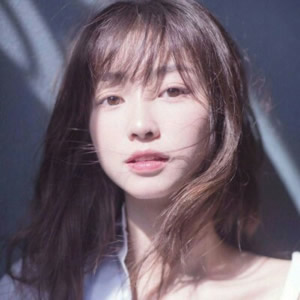 宝子们快码住!女生简单气质头像来袭 女生头像 第4张 宝子们快码住!女生简单气质头像来袭 女生头像 第4张
