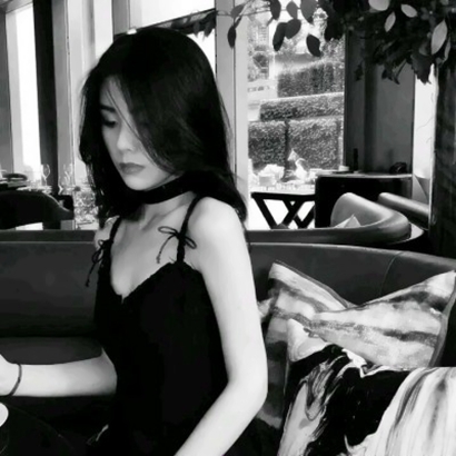超有格调!情侣头像黑白一男一女 情侣头像 第1张 超有格调!情侣头像黑白一男一女 情侣头像 第1张