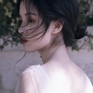 宝子们快码住!女生简单气质头像来袭 女生头像 第7张 宝子们快码住!女生简单气质头像来袭 女生头像 第7张