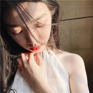 温柔破碎!清新伤感女生侧脸背影小众头像大全 女生头像 第6张 温柔破碎!清新伤感女生侧脸背影小众头像大全 女生头像 第6张