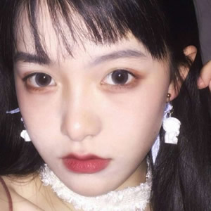 酷飒来袭！高冷范潮流女生头像大全 女生头像 第7张