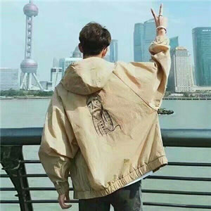 2025最新微信头像男背影真人合集!成熟稳重 / 文艺感背影照一键获取 男生头像 第7张 2025最新微信头像男背影真人合集!成熟稳重 / 文艺感背影照一键获取 男生头像 第7张