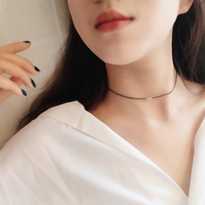 宝藏女生锁骨头像来袭,不露脸也超绝 女生头像 第31张 宝藏女生锁骨头像来袭,不露脸也超绝 女生头像 第31张