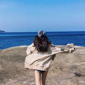 超绝！清新气质唯美女生背影头像来袭 女生头像 第9张