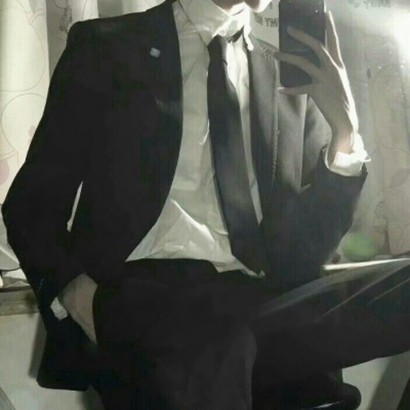 被帅到!穿衬衫的男生头像太可啦 男生头像 第36张 被帅到!穿衬衫的男生头像太可啦 男生头像 第36张