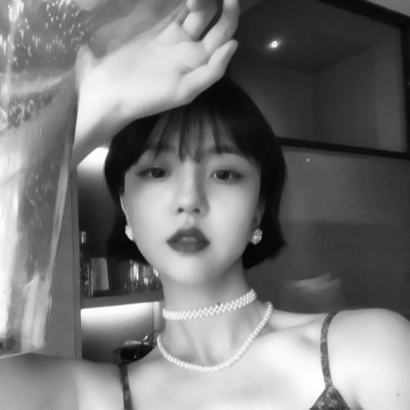 超绝!御姐风高冷黑白头像来袭 女生头像 第18张 超绝!御姐风高冷黑白头像来袭 女生头像 第18张