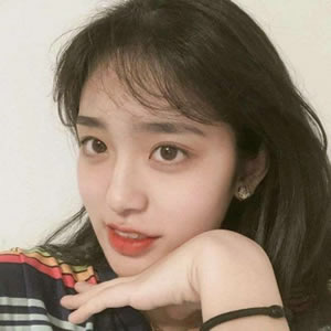 2025最新女生头像大全：唯美时尚风合集，温柔高级感头像任你选！ 女生头像 第10张