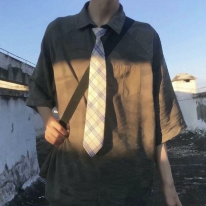 被帅到!不露脸不露头的男生领带白衬衫头像 男生头像 第12张 被帅到!不露脸不露头的男生领带白衬衫头像 男生头像 第12张
