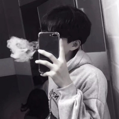 挡脸也挡不住的帅气!手机挡脸帅哥头像来袭 男生头像 第14张 挡脸也挡不住的帅气!手机挡脸帅哥头像来袭 男生头像 第14张