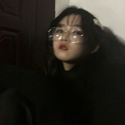 超有氛围感的女生伤感真人头像 女生头像 第12张 超有氛围感的女生伤感真人头像 女生头像 第12张