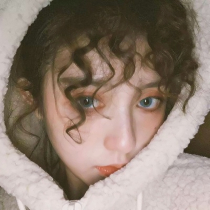 超有氛围感的女生伤感真人头像 女生头像 第23张 超有氛围感的女生伤感真人头像 女生头像 第23张