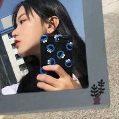 镜子头像女生真人,女生对镜子拍照 女生头像 第7张 镜子头像女生真人,女生对镜子拍照 女生头像 第7张