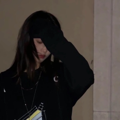 超有氛围感的女生伤感真人头像 女生头像 第32张 超有氛围感的女生伤感真人头像 女生头像 第32张