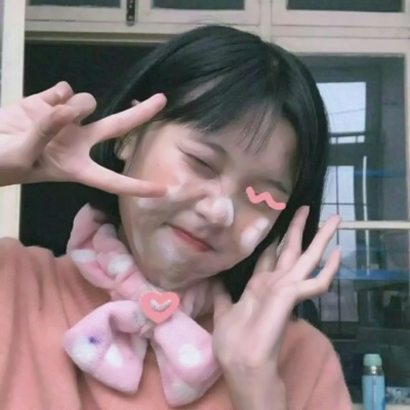 被这组高冷短发气质女神头像美哭 女生头像 第14张