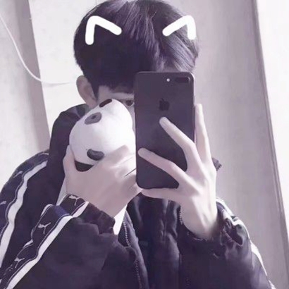 挡脸也挡不住的帅气!手机挡脸帅哥头像来袭 男生头像 第22张 挡脸也挡不住的帅气!手机挡脸帅哥头像来袭 男生头像 第22张