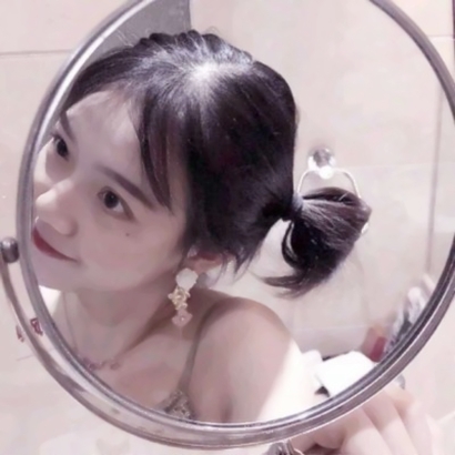 镜子头像女生真人,女生对镜子拍照 女生头像 第17张 镜子头像女生真人,女生对镜子拍照 女生头像 第17张