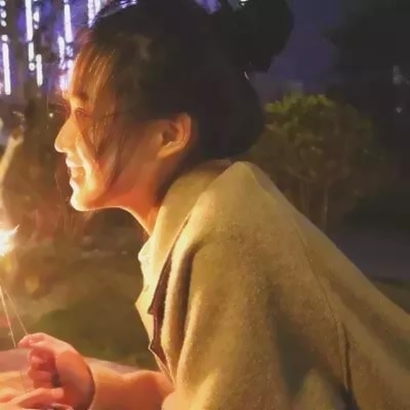超甜!抖音真人一左一右情侣头像来袭 情侣头像 第4张 超甜!抖音真人一左一右情侣头像来袭 情侣头像 第4张