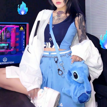 超绝!真人蓝色系女生头像来袭 女生头像 第3张 超绝!真人蓝色系女生头像来袭 女生头像 第3张