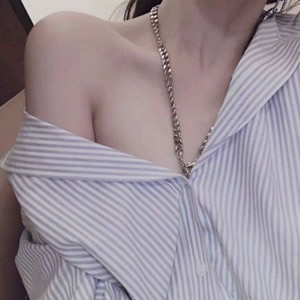 超绝!QQ女生性感不露脸头像来袭 女生头像 第8张 超绝!QQ女生性感不露脸头像来袭 女生头像 第8张