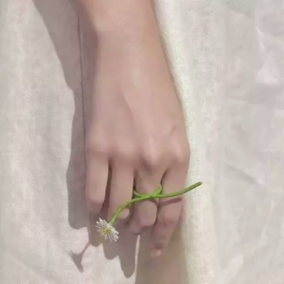 小众高级感的唯美手控头像合集,仙气ins风手部特写 女生头像 第6张 小众高级感的唯美手控头像合集,仙气ins风手部特写 女生头像 第6张