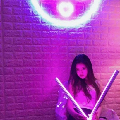 被紫色系真人女生头像帅到! 超酷风来袭 女生头像 第20张 被紫色系真人女生头像帅到! 超酷风来袭 女生头像 第20张