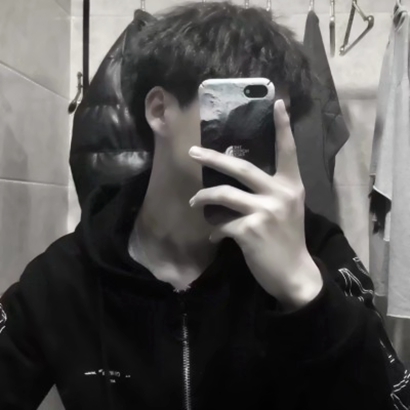 挡脸也挡不住的帅气!手机挡脸帅哥头像来袭 男生头像 第6张 挡脸也挡不住的帅气!手机挡脸帅哥头像来袭 男生头像 第6张