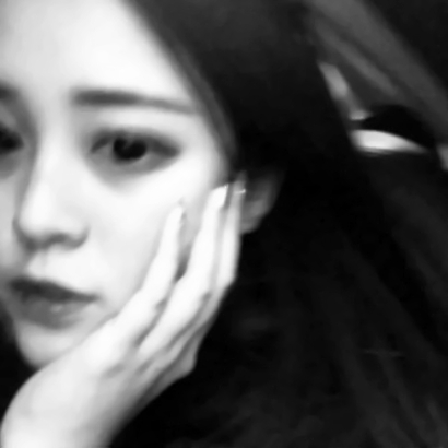 超有氛围感的女生伤感真人头像 女生头像 第35张 超有氛围感的女生伤感真人头像 女生头像 第35张