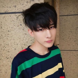 高清韩系男生头像合集 温柔痞帅风适配微信 / QQ 男生头像 第15张