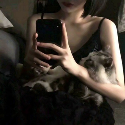 成熟女生必存微信头像|简约高级款,凸显气质不做作 女生头像 第16张 成熟女生必存微信头像|简约高级款,凸显气质不做作 女生头像 第16张