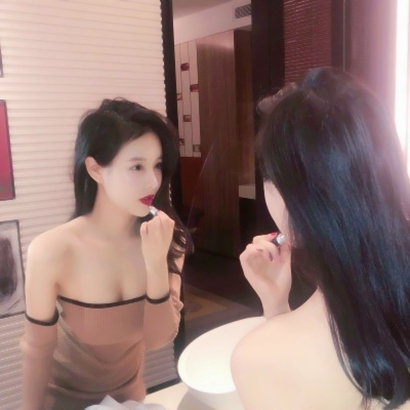 女生高冷成熟头像合集|简约大气风,彰显独立女性魅力 女生头像 第6张 女生高冷成熟头像合集|简约大气风,彰显独立女性魅力 女生头像 第6张