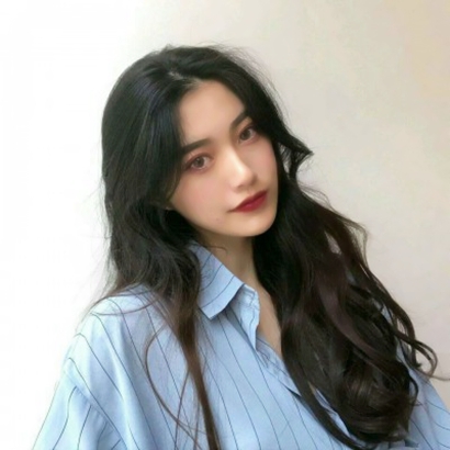 成熟女生必存微信头像|简约高级款,凸显气质不做作 女生头像 第20张 成熟女生必存微信头像|简约高级款,凸显气质不做作 女生头像 第20张