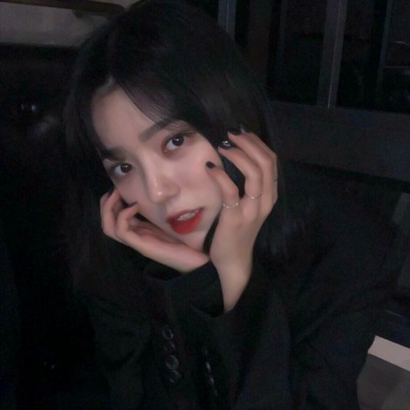 成熟女生必存微信头像|简约高级款,凸显气质不做作 女生头像 第17张 成熟女生必存微信头像|简约高级款,凸显气质不做作 女生头像 第17张