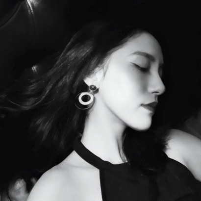 超酷头像女生黑白霸气款 高冷范儿十足不撞款 女生头像 第19张 超酷头像女生黑白霸气款 高冷范儿十足不撞款 女生头像 第19张