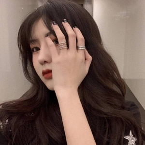 2026新款时尚微信头像女:简约高级风 / 甜酷辣妹风任选,氛围感拉满 女生头像 第2张 2026新款时尚微信头像女:简约高级风 / 甜酷辣妹风任选,氛围感拉满 女生头像 第2张
