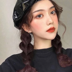 2026新款时尚微信头像女:简约高级风 / 甜酷辣妹风任选,氛围感拉满
