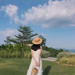 超好看女生蓝天大海头像:面朝大海 + 蓝天白云,温柔又出片 女生头像 第2张 超好看女生蓝天大海头像:面朝大海 + 蓝天白云,温柔又出片 女生头像 第2张